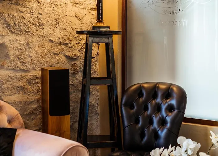 Hotel La Del Conte Mameli - Boutique & 4*