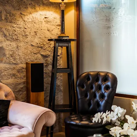 Otel La Del Conte Mameli - Boutique & 4*