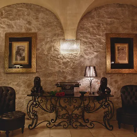 Otel La Del Conte Mameli - Boutique & 4*