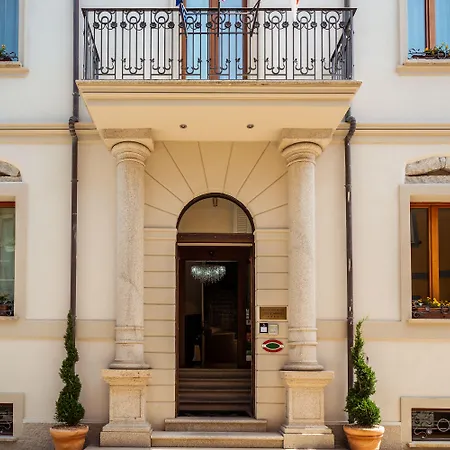 La Del Conte Mameli 4* Olbia