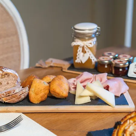 Otel La Del Conte Mameli - Boutique & 4*