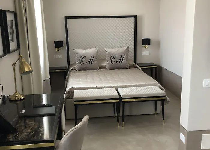 La Del Conte Mameli - Boutique & Όλμπια