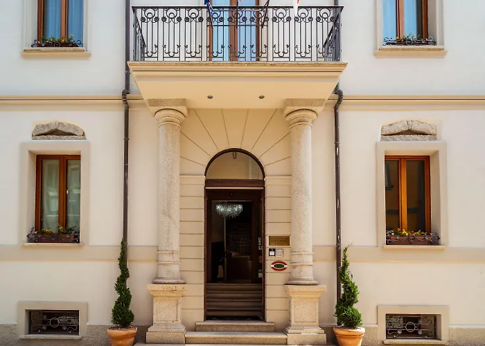 La Del Conte Mameli - Boutique & 4* Όλμπια